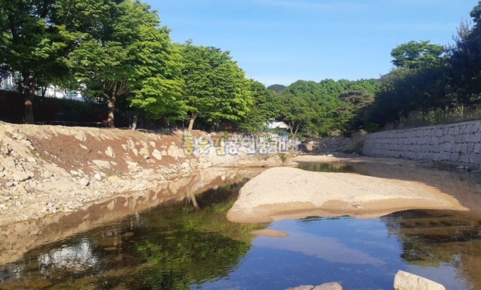 경북 상주시 화북면 중벌리 화북면 2차선도로변 맑은 계곡접한 펜션(부지917평,건118평) 매매 매물번호 10433 사진 13